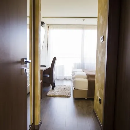 Ξενοδοχείο Pole Position 2*