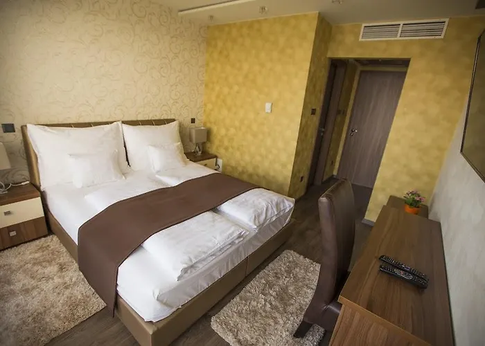 ホテル Pole Position 2*